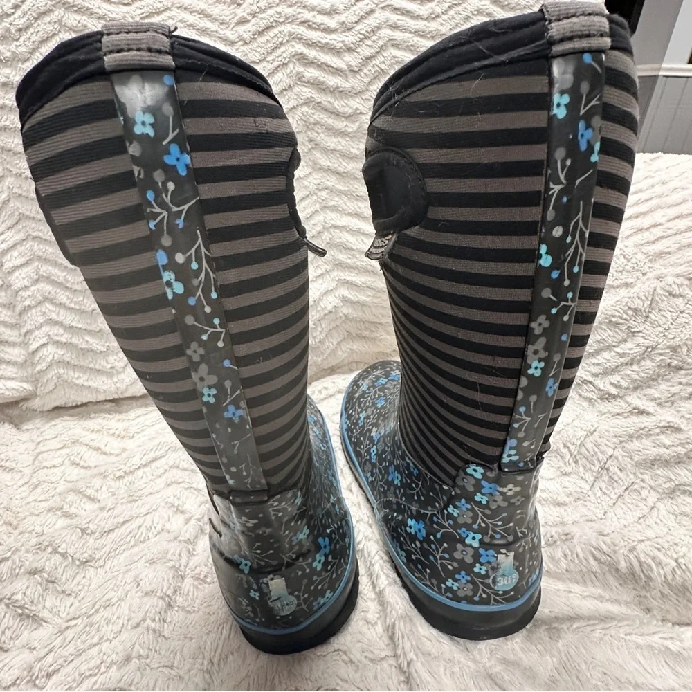 Bogs Classic High Flower Stripe Waterproof Winter Rain Boot Black Blue Youth 5